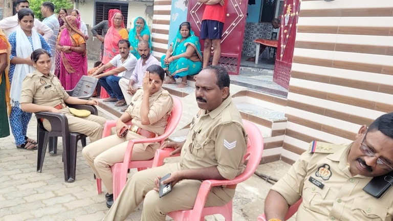 Raebareli Gold Silver Price: घर से निकली, फिर नहीं लौटीं, तालाब में मिला दो दिन से लापता महिला का शव, मचा हड़कंप घर से निकली, फिर नहीं लौटीं, तालाब में मिला दो दिन से लापता महिला का शव, मचा हड़कंप