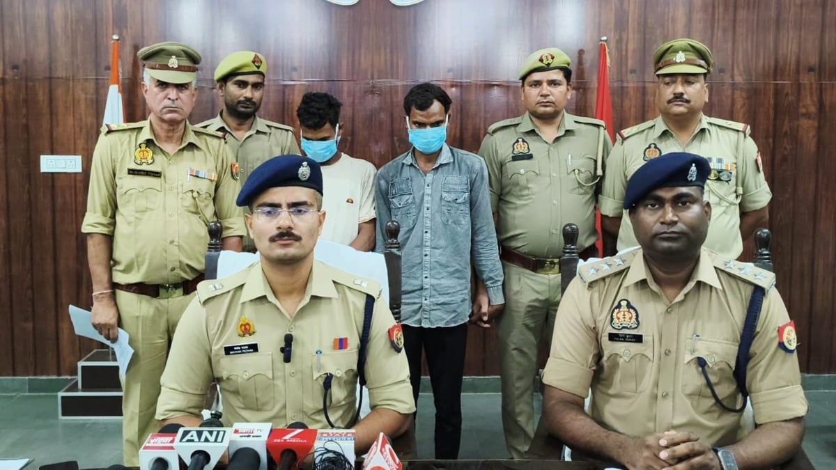 Saharanpur News: प्रेम प्रसंग में दोस्त बना कातिल! गमछे से गला घोंटकर की हत्या, सहारनपुर पुलिस ने दो आरोपियों को किया गिरफ्तार प्रेम प्रसंग में दोस्त बना कातिल! गमछे से गला घोंटकर की हत्या, सहारनपुर पुलिस ने दो आरोपियों को किया गिरफ्तार