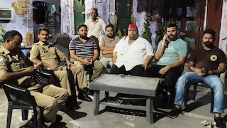 Saharanpur Protest News: दिल्ली कूच से पहले सहारनपुर में कांग्रेस और सपा नेताओं को हाउस अरेस्ट, पुलिस कार्रवाई पर उठे सवाल दिल्ली कूच से पहले सहारनपुर में कांग्रेस और सपा नेताओं को हाउस अरेस्ट, पुलिस कार्रवाई पर उठे सवाल
