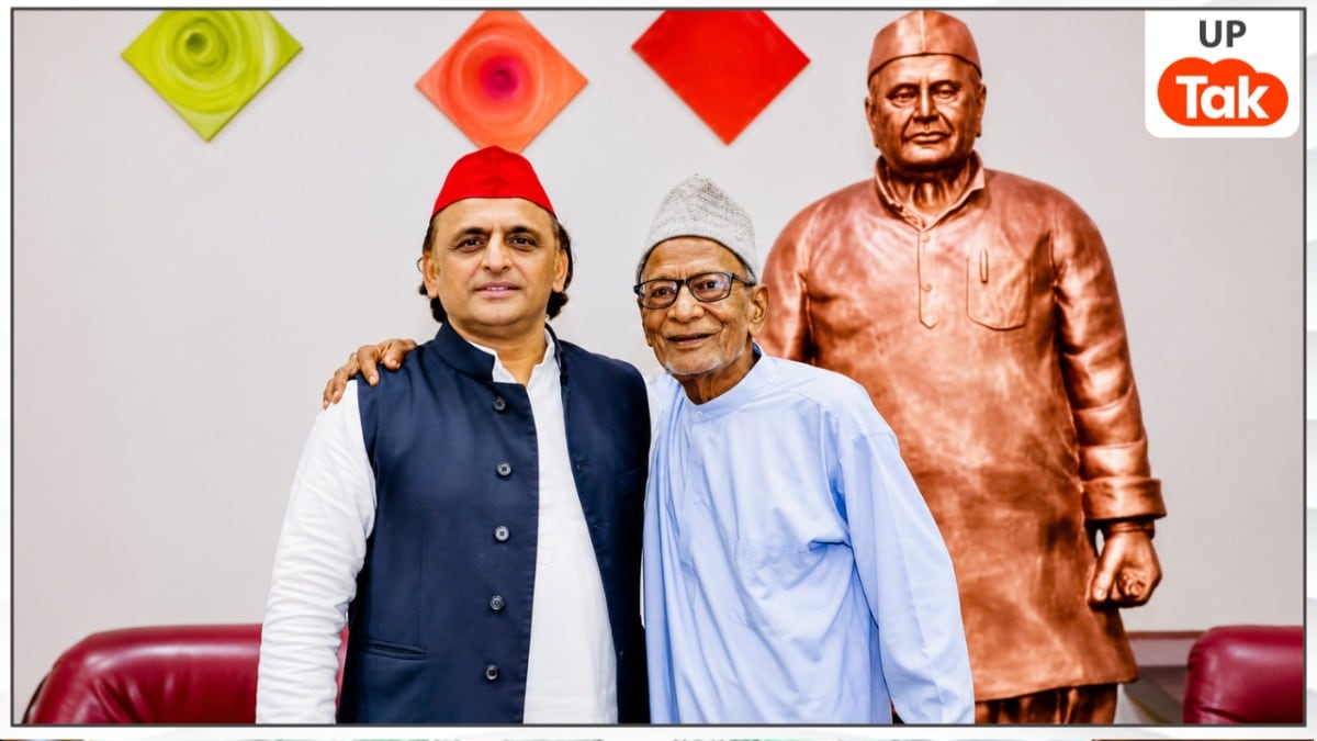 सपा नेता और यूपी के सबसे बुजुर्ग विधायक आलम बदी के निधन पर सामने आया अखिलेश यादव का रिएक्शन File Photo: Akhilesh Yadav and SP MLA Alam Badi
