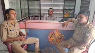 Chandauli Congress News: कांग्रेस के शहर अध्यक्ष बृजेश गुप्ता को पुलिस ने किया हाउस अरेस्ट, बोले- 'हर हाल में होगा कैंडल मार्च', क्या था शाम 6 बजे का प्लान कांग्रेस के शहर अध्यक्ष बृजेश गुप्ता को पुलिस ने किया हाउस अरेस्ट, बोले- 'हर हाल में होगा कैंडल मार्च', क्या था शाम 6 बजे का प्लान