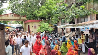 Ballia News: सरयू का बढ़ता कहर, कटान से सहमे ग्रामीण धरने पर, प्रशासन पर लापरवाही के गंभीर आरोप सरयू का बढ़ता कहर, कटान से सहमे ग्रामीण धरने पर, प्रशासन पर लापरवाही के गंभीर आरोप
