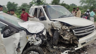 Barabanki News: हाईवे पर भीषण सड़क हादसा, मुख्यमंत्री आवास से लौट रही सफारी को एक्सटर ने मारी टक्कर, महिला-बच्चों समेत कई घायल हाईवे पर भीषण सड़क हादसा, मुख्यमंत्री आवास से लौट रही सफारी को एक्सटर ने मारी टक्कर, महिला-बच्चों समेत कई घायल