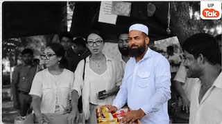 जंतर-मंतर पर छात्रों को पानी और खाना बांटने वाले मोहम्मद जुनैद की पूरी कहानी, कैसे बने ये 'चर्चित चेहरा' Mohammad Junaid News