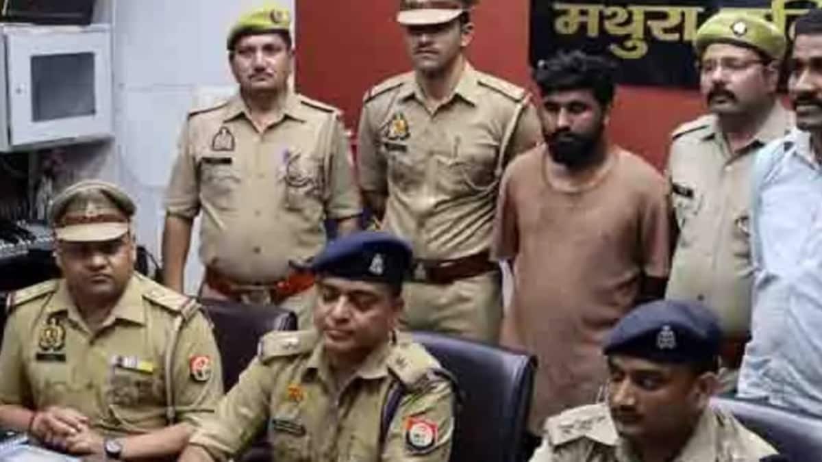 Mathura News: तेल डालकर 25 लाख उड़ाने वाले शातिर गिरोह का पर्दाफाश, दिल्ली का टप्पेबाज गिरफ्तार, पूरी रकम बरामद तेल डालकर 25 लाख उड़ाने वाले शातिर गिरोह का पर्दाफाश, दिल्ली का टप्पेबाज गिरफ्तार, पूरी रकम बरामद