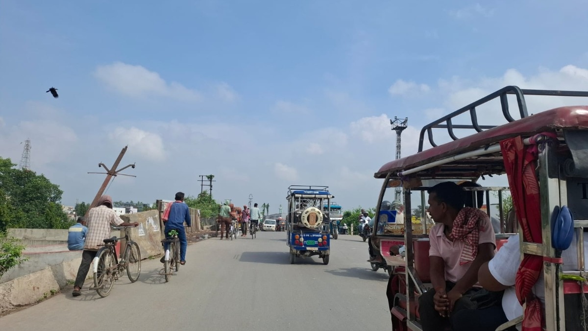 Chandauli Weather Update: बादलों की आवाजाही से बदला मौसम का मिजाज,  उमस ने बढ़ाई परेशानी, बारिश का इंतजार 