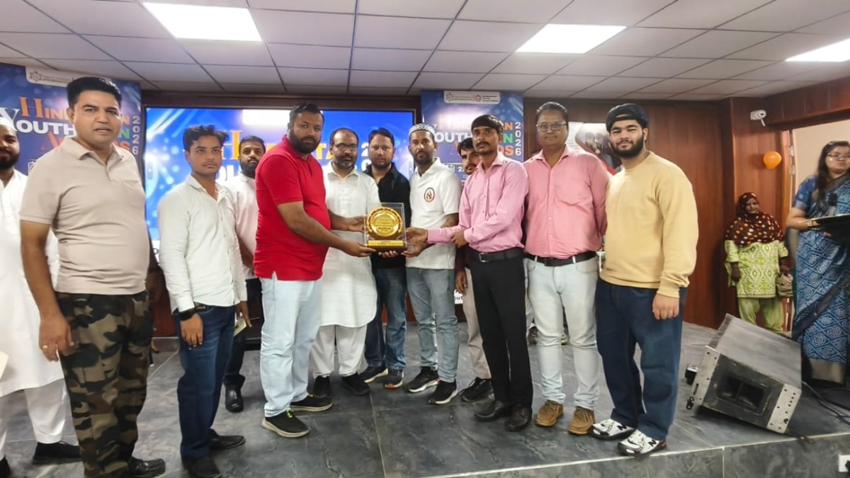 Saharanpur News: मां शाकुंभरी देवी विश्वविद्यालय में BHL टीम को मिला ‘यूथ आइकॉन अवार्ड’, 135 बार रक्तदान करने वाले मुदस्सिर नदीम का सम्मान