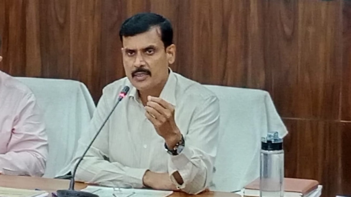 बलिया में अवैध उपखनिज परिवहन पर बड़ी कार्रवाई, 16 वाहन सीज, ₹8.50 लाख का जुर्माना वसूला
