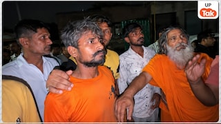 फेंका गया मांस का टुकड़ा? कैराना में दंडवत कांवड़ खंडित होने के आरोप पर बवाल, SP ने दी सफाई Shamli News