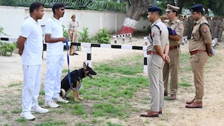 Fatehpur News: फतेहपुर पुलिस को मिला ‘सूर्या’ का साथ, अब अपराधियों की खैर नहीं, जघन्य अपराधों के खुलासे में बनेगा बड़ा हथियार फतेहपुर पुलिस को मिला ‘सूर्या’ का साथ, अब अपराधियों की खैर नहीं, जघन्य अपराधों के खुलासे में बनेगा बड़ा हथियार