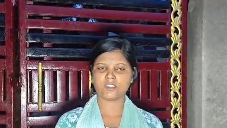 Chandauli News: राष्ट्रीय पारिवारिक लाभ योजना पर घमासान, विधवा ने लगाया ₹20 हजार गबन का आरोप राष्ट्रीय पारिवारिक लाभ योजना पर घमासान, विधवा ने लगाया ₹20 हजार गबन का आरोप