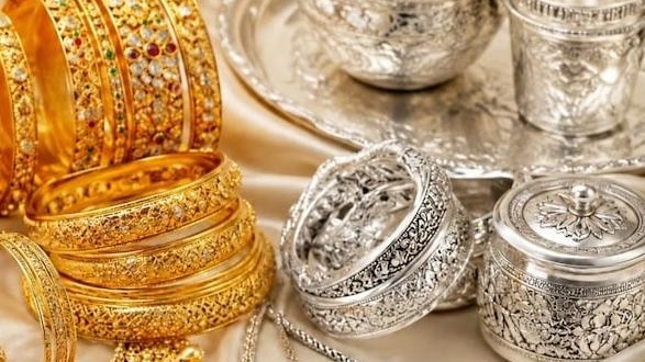 Mathura Sona Chandi Rate: सावन में सजी मथुरा की सर्राफा मंडी, हल्के गहनों की बढ़ी मांग, सोना-चांदी के भाव स्थिर