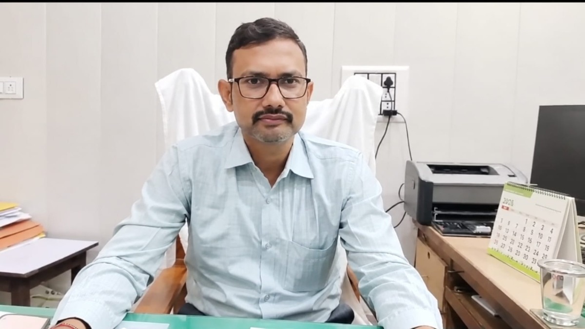 Raebareli News: अब किसानों को मिलेगी मौसम की सटीक जानकारी, 923 ग्राम पंचायतों में लगेंगे ऑटोमैटिक रेन गेज स्टेशन