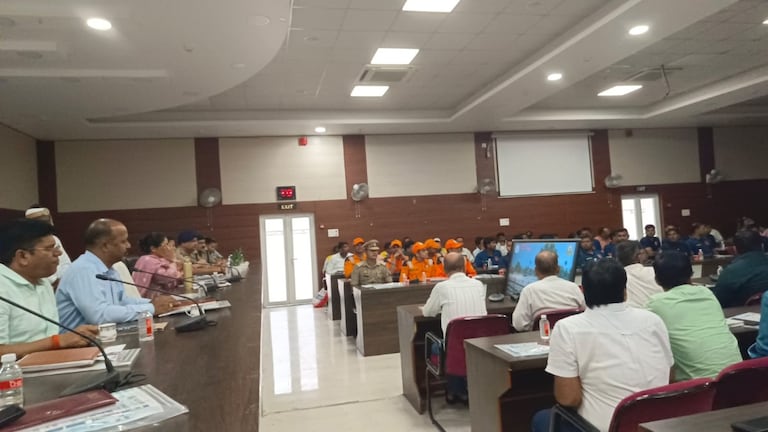 Gonda News: गोंडा में 5 अगस्त को होगा जिला स्तरीय डेयरी कॉन्क्लेव, पशुपालकों को मिलेगी आधुनिक तकनीक और योजनाओं की जानकारी गोंडा में 5 अगस्त को होगा जिला स्तरीय डेयरी कॉन्क्लेव, पशुपालकों को मिलेगी आधुनिक तकनीक और योजनाओं की जानकारी