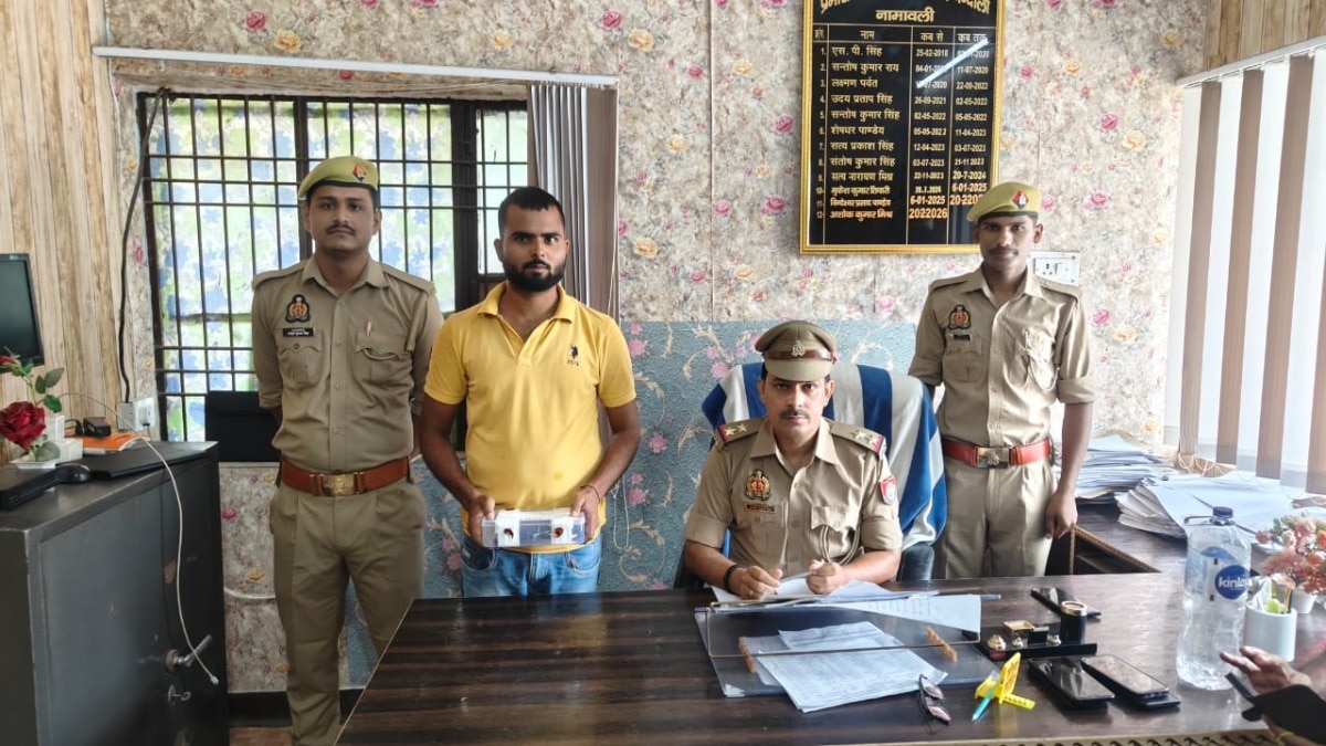 Chandauli News: चंदौली पुलिस के हत्थे चढ़ा इनामिया गौ-तस्कर, 187 करोड़ के नेटवर्क का खुलासा