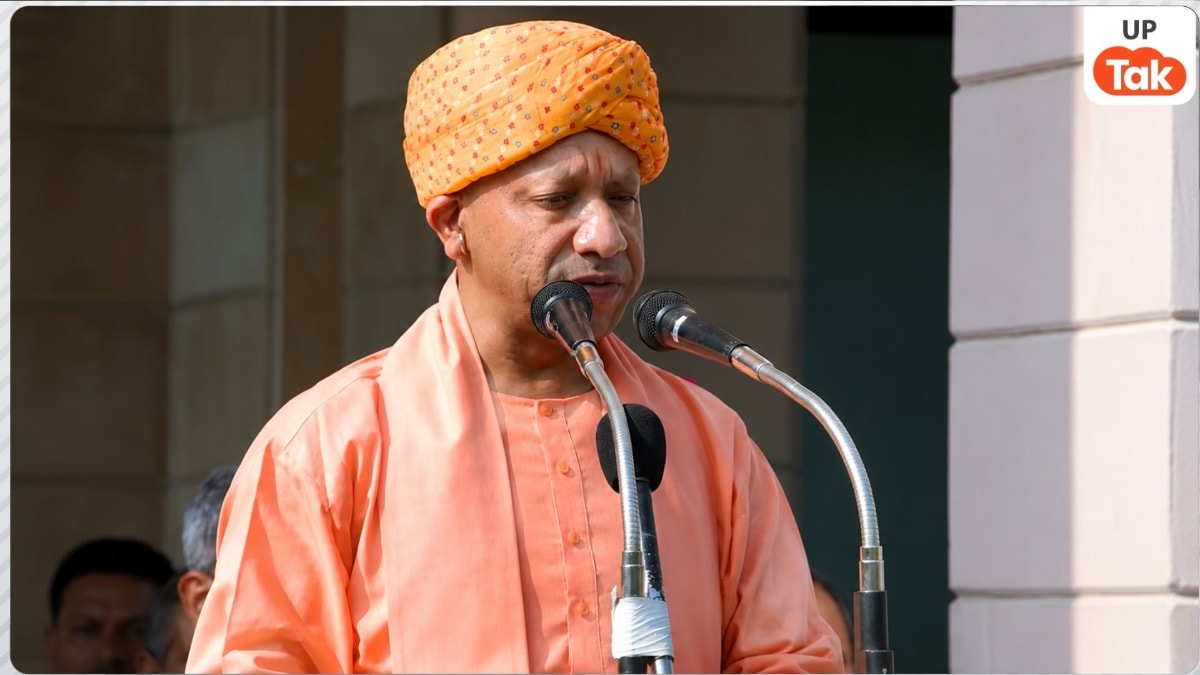 CM योगी ने गिनाईं आजादी की उपलब्धियां, बोले- देश को बांटने वाली ताकतों से रहना होगा सतर्क Yogi AdityanathN On Independence Day 2026