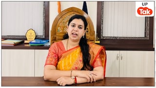 कौन हैं दिव्या मित्तल जिन्होंने 13 साल बाद छोड़ी IAS की नौकरी? पति भी हैं आईएएस IAS Officer Divya Mittal Resigns