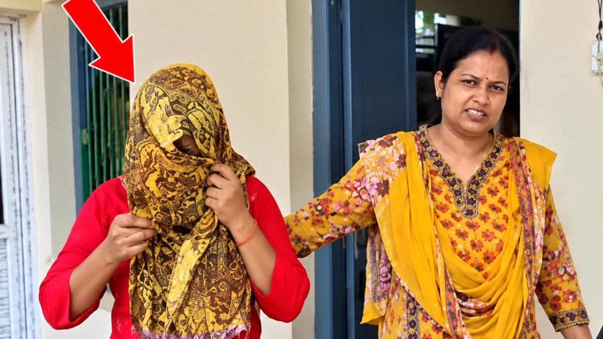 यूपी से ट्रेन में लाई शराब की बोतलें, पटना जंक्शन के बाहर गिरफ्तार हुई रिया