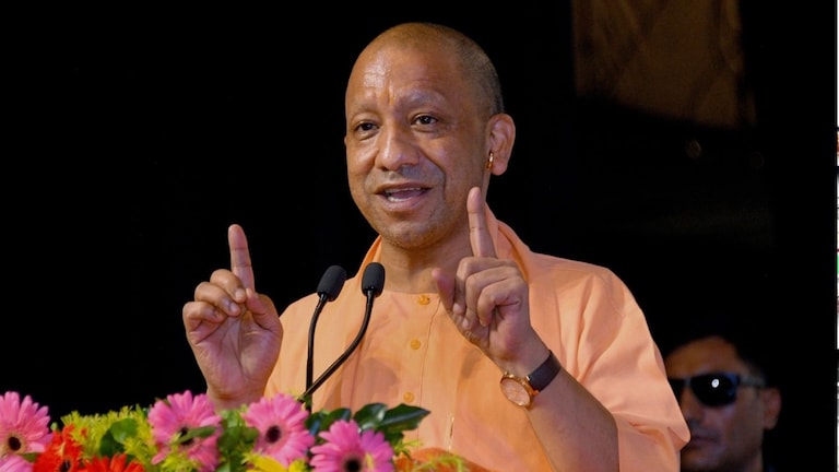 Opinion on UP Schemes: आंगनवाड़ी मानदेय 12,000 और सहायिकाओं का 6,000 हुआ, जानिए सभी बड़े फैसले cm yogi मुख्यमंत्री योगी आदित्यनाथ (Photo-Social Media)