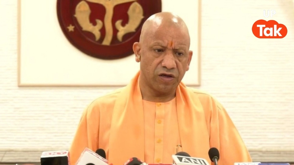 पूर्वांचल एक्सप्रेसवे हादसे पर CM योगी ने लिया संज्ञान, मृतकों के परिजनों से संवाद और घायलों के इलाज को लेकर दिए सख्त निर्देश