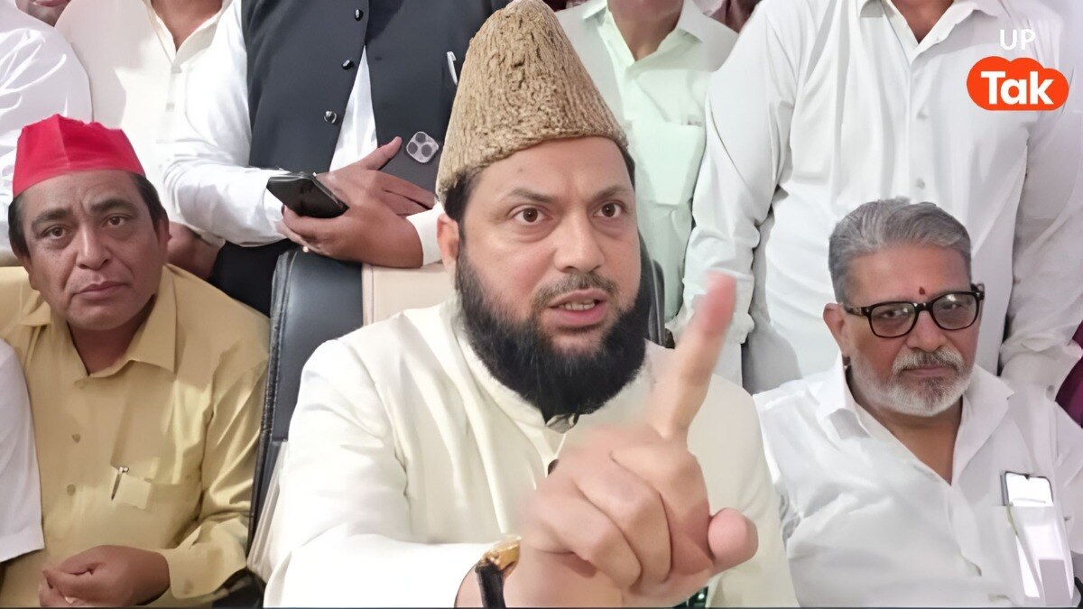 'क्या होता है अब्दुल-अब्दुल, मुसलमानों का मजाक उड़ाना बंद करें...', पत्रकार के सवाल पर भड़के सपा सांसद मोहिबुल्लाह नदवी, दे डाली ये नसीहत! 
