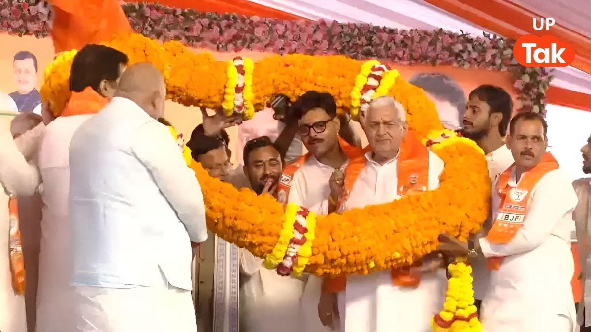 सपा के 3 नेताओं ने BJP जॉइन की.