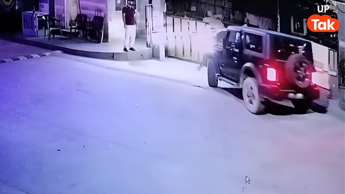 गरबा कर रहीं महिलाओं से बदसलूकी, विरोध किया तो दौड़ा दी थार… ग्रेटर नोएडा की सोसाइटी में कार सवारों की दबंगई आई सामने!