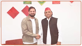 फेमस टीचर नवीन सर ने जॉइन कर ली सपा, क्या है इनकी तैयारी जानिए पूरी कहानी UP Tak