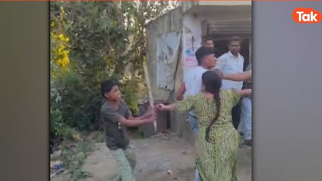 मामा के लड़के को समझा दूसरा प्रेमी, सिरफिरे आशिक ने बीच चौराहे पर कर दिया कांड, अमेठी का वीडियो वायरल