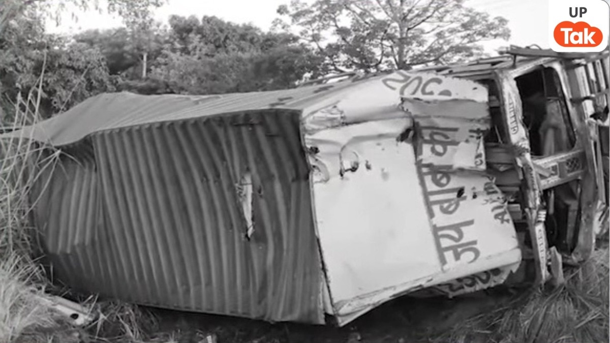 हापुड़ में आधी रात शादी की खुशियां मातम में बदलीं, बारात से लौट रही बस पर पलटा ट्रक