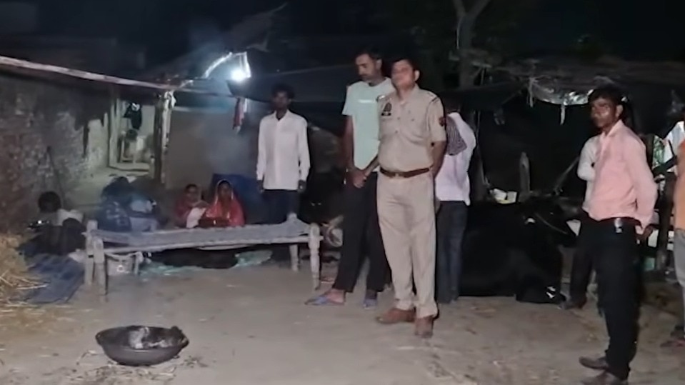 मुरादाबाद में 23 साल की अनिता ने मां और भाई को सरिये से उतारा मौत के घाट... क्या है इस मर्डर की वजह? 