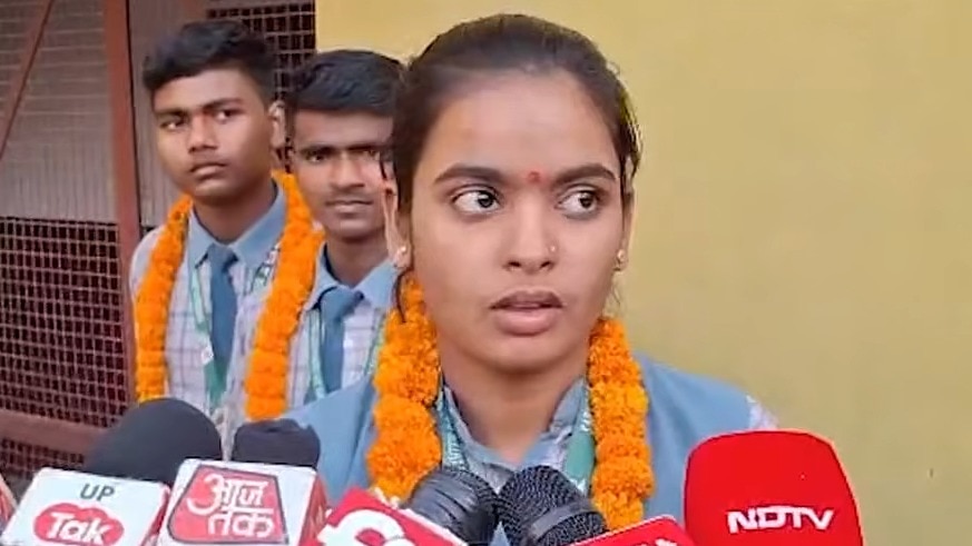 बरेली की नंदिनी ने यूपी बोर्ड में किया कमाल... बेटी को टॉपर बनाने के लिए पिता ने 'खराब' कर दिया था घर का टीवी