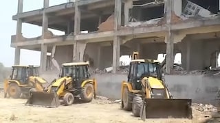 विदेशी मौलाना का भारत में शानदार मदरसा 5 बुल्डोजर मंगवाकर ढहा दिया गया! पर क्यों हुआ ऐसा? Sant Kabir Nagar Bulldozer Action
