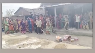 पीलीभीत में 'शराब' पर संग्राम... महिलाओं ने तोड़ीं बोतलें, तहसीलदार की टीम पर बोला हमला Pilibhit Liquor Shop Protest