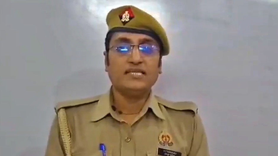 सिपाही ने खोली 'ड्यूटी वसूली' की पोल! IPS अधिकारियों पर लगाए भ्रष्टाचार के आरोप, CM योगी से लगाई न्याय की गुहार