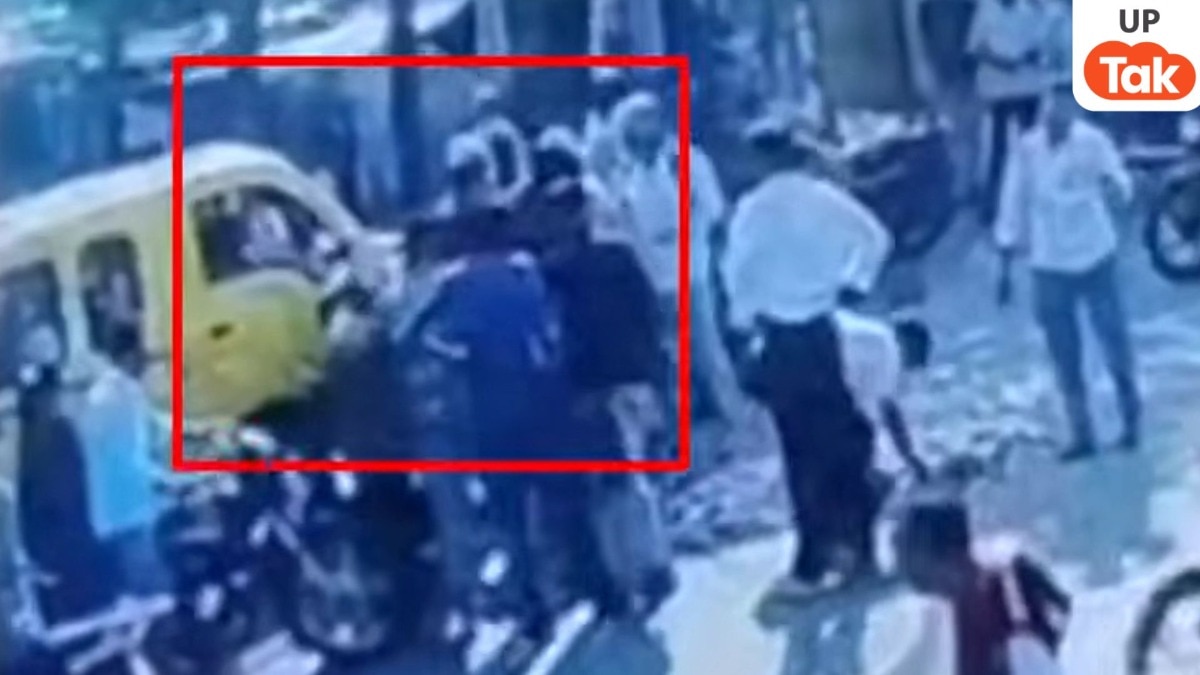 मुजफ्फरनगर में बच्चों से भरी स्कूल वैन ने बाइक सवार को मारी टक्कर, CCTV फुटेज आई सामने