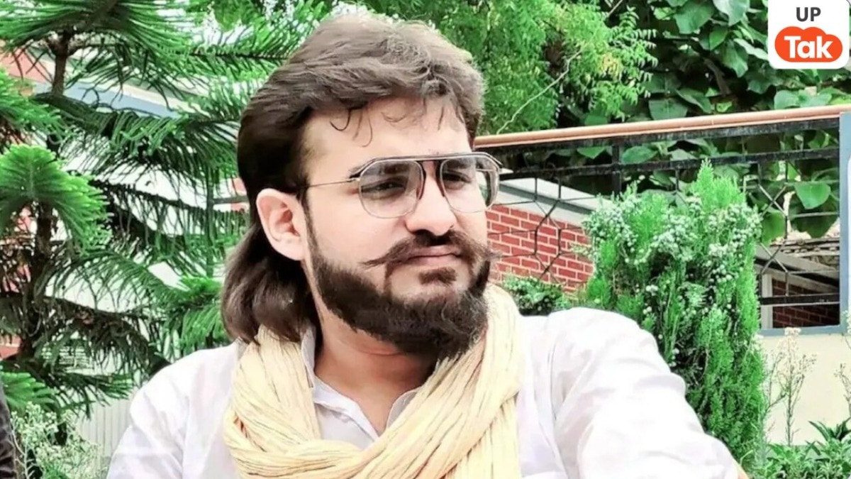 'कॉकरोच जनता पार्टी से चुनाव लड़ेंगे अब्बास अंसारी?' सपा दफ्तर पहुंचे मऊ विधायक के बयान से यूपी की सियासत में खलबली!