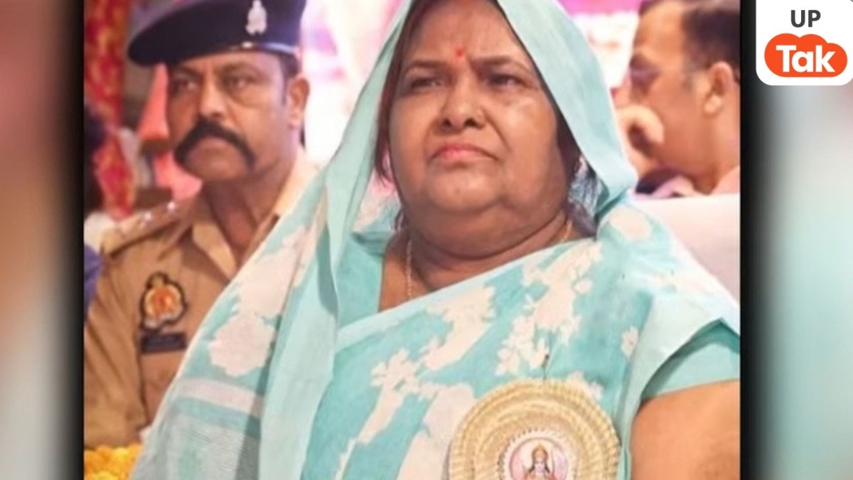 अमेठी में सपा नेता गायत्री प्रजापति के घर पर हमला! 15-20 लोगों ने गेट तोड़कर मचाया हंगामा, सामने आए चौंकाने वाले आरोप