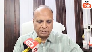 मुर्गी पालन से बन सकते हैं लाखपति...सरकार की इस योजना में मिल रहा लाखों का लोन, जानें कैसे करें अप्लाई UP Tak