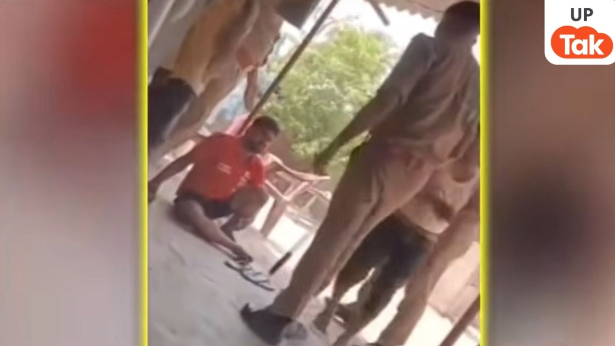 गोंडा में पूछताछ के दौरान युवक को डंडों से पीटते दिखे पुलिसकर्मी...कानून व्यवस्था पर उठे गंभीर सवाल, अब प्रशासन ने दिए जांच के आदेश