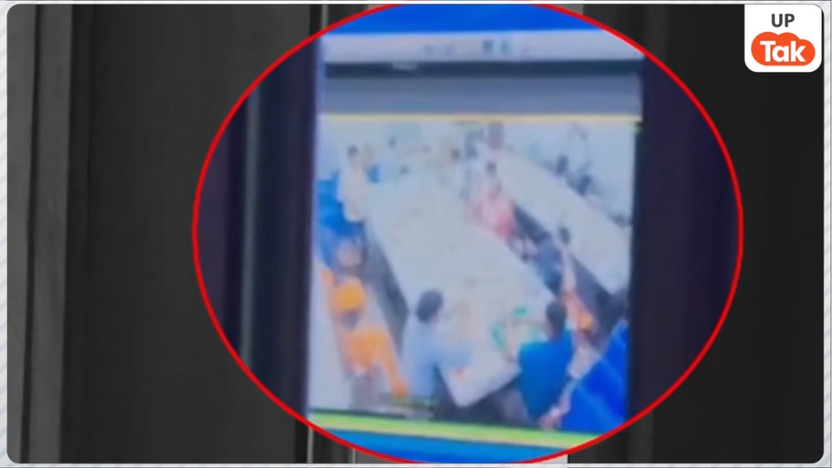राम मंदिर के दान कक्ष का CCTV VIDEO वायरल... वीडियो में नोटों का ढेर गिनते नजर आ रहे लोग, SIT ने तेज की जांच!
