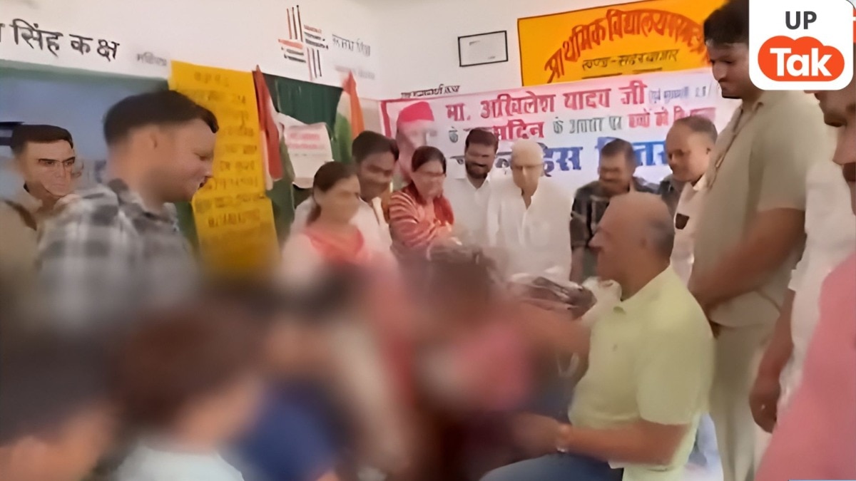 कानपुर स्कूल में सपा विधायक ने काटा अखिलेश यादव का केक, वीडियो वायरल होते ही मचा बवाल! हेडमास्टर सस्पेंड