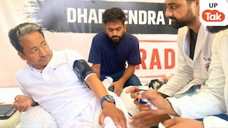 जंतर-मंतर पर अभिजीत दिपके और सोनम वांगचुक के खिलाफ पुलिस एक्शन के बाद भड़के लोग, सरकार की तानाशाही पर उठे सवाल UP Tak