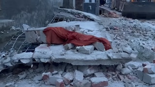 बागपत में भरभराकर गिरा निर्माणाधीन मकान! 4 दिन पहले डाला गया था लेंटर, हादसे में 3 तीन मजदूरों की दबकर मौत UP Tak