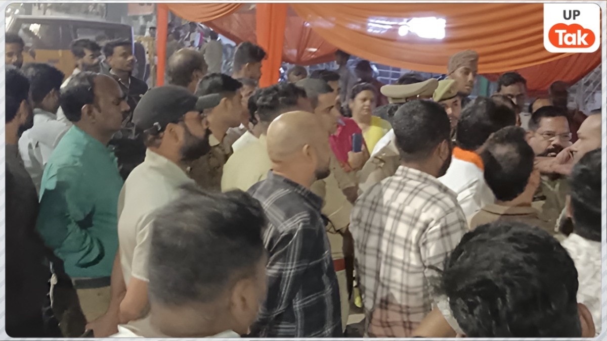 बाराबंकी में MLC चुनाव से पहले भाजपा-सपा कार्यकर्ता आपस में भिड़े, बूथ लगाने को लेकर हुआ जोरदार हंगामा