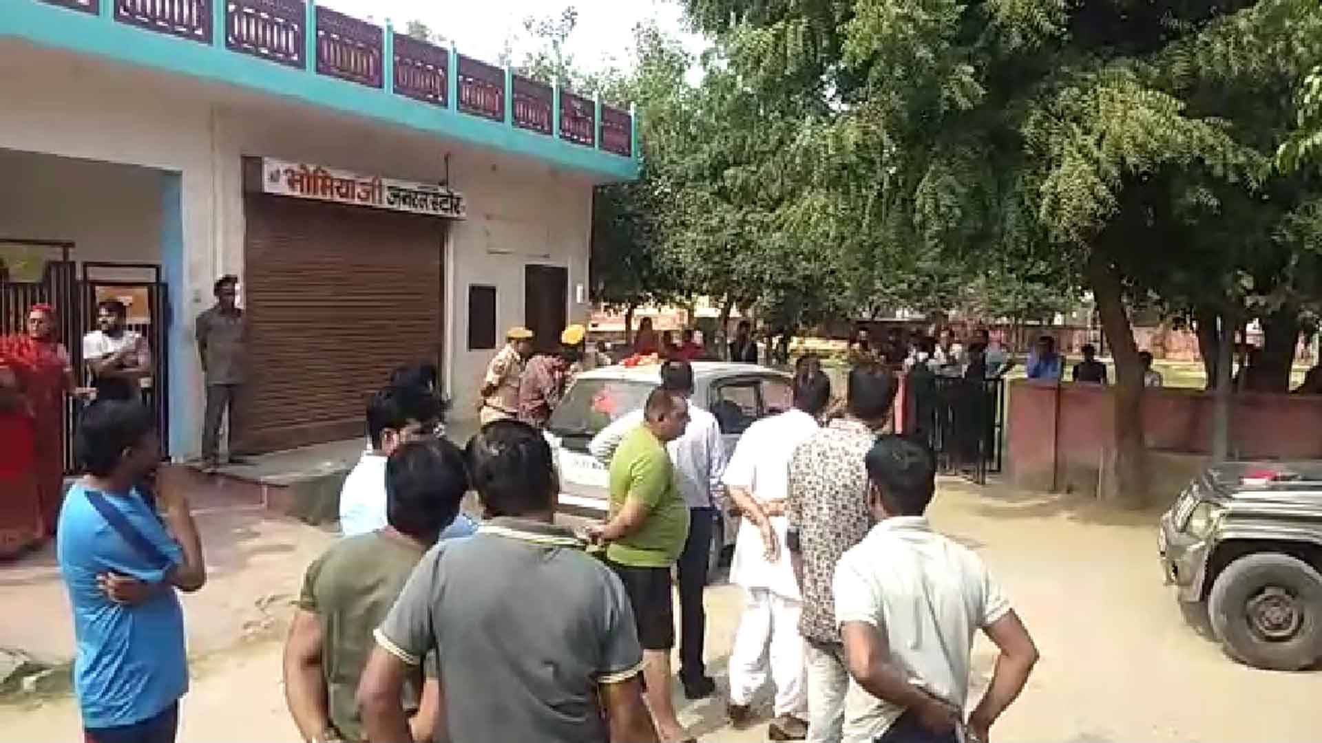 car_111319011303.jpg car_111319011303.jpg