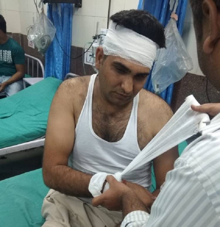 cop_110319083345.jpg cop_110319083345.jpg