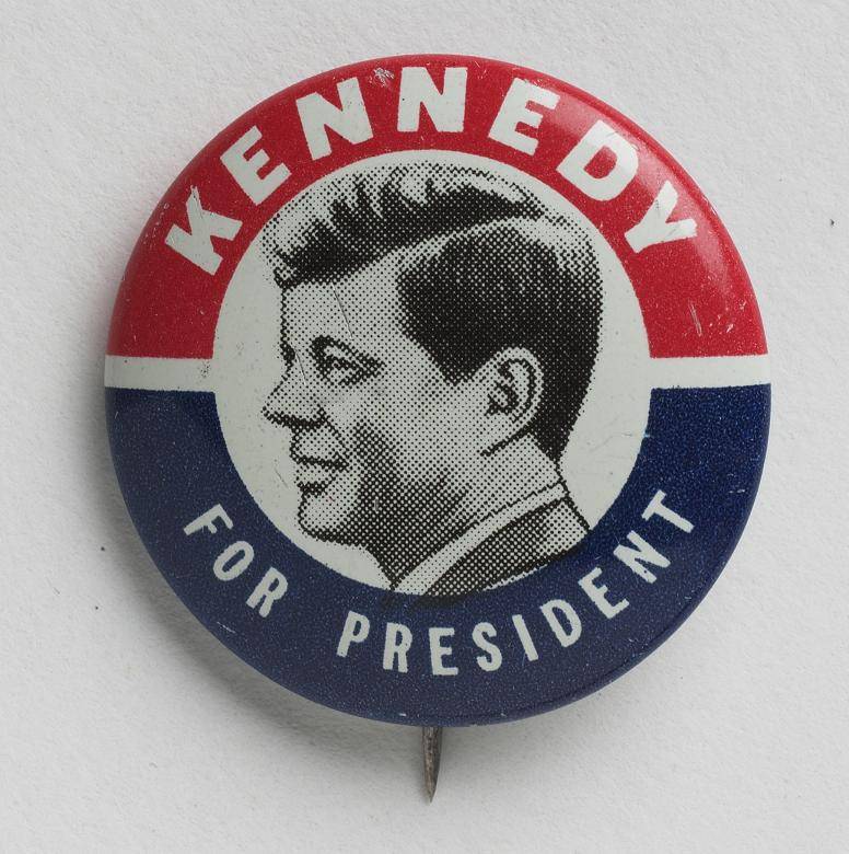 mo96-247-4-kennedy-for-president-button_030920095638.jpg