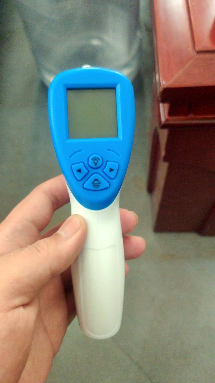 red_2_050120040857.jpg red_2_050120040857.jpg