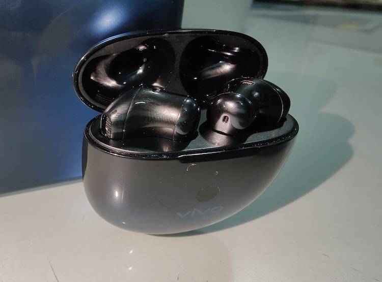 vivo-tws-new_080720054110.jpg vivo-tws-new_080720054110.jpg